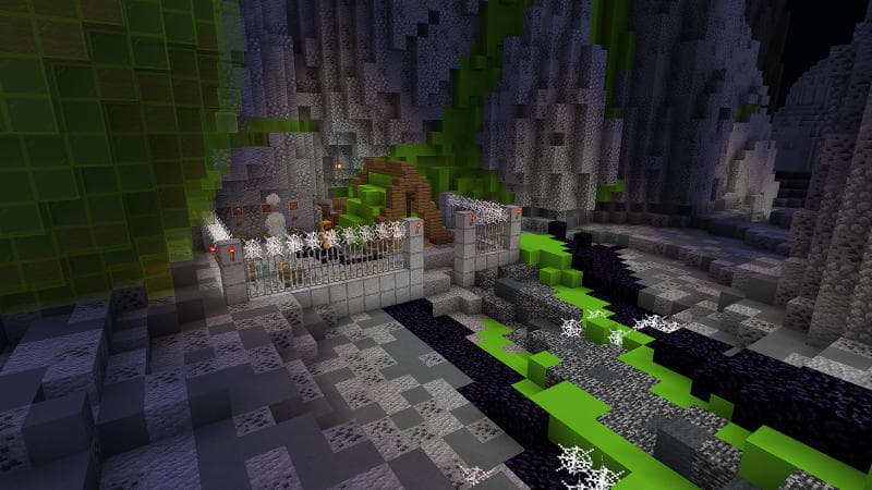 Giant Spider Survival